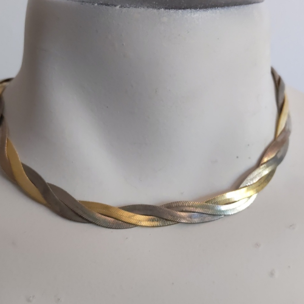 Serpentine necklace
